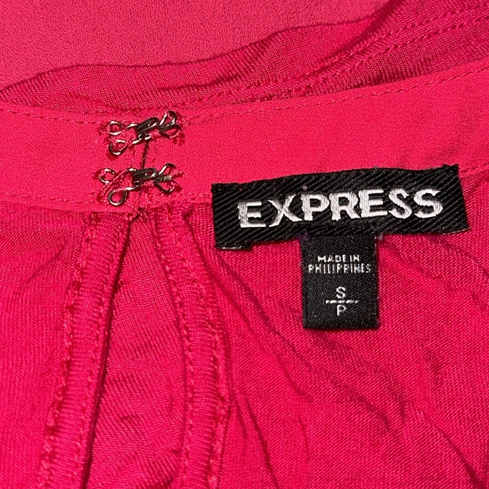 Express Top 💕 - Picture 5 of 6
